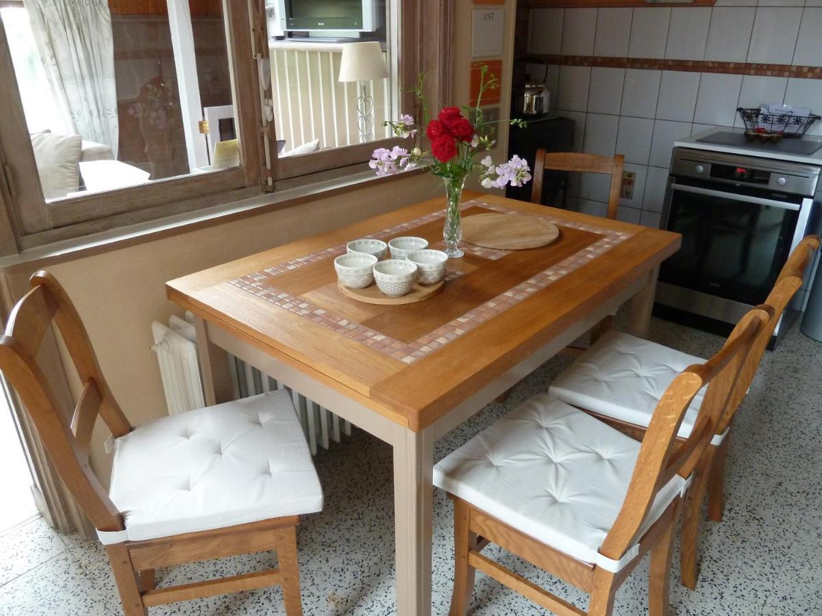 'Chez Lulu' - Gîte de charme en Ardennes avec grande terrasse fermée Nassogne Exterior foto
