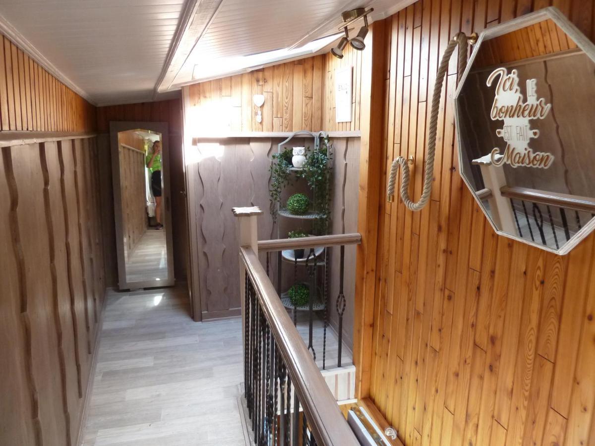 'Chez Lulu' - Gîte de charme en Ardennes avec grande terrasse fermée Nassogne Exterior foto