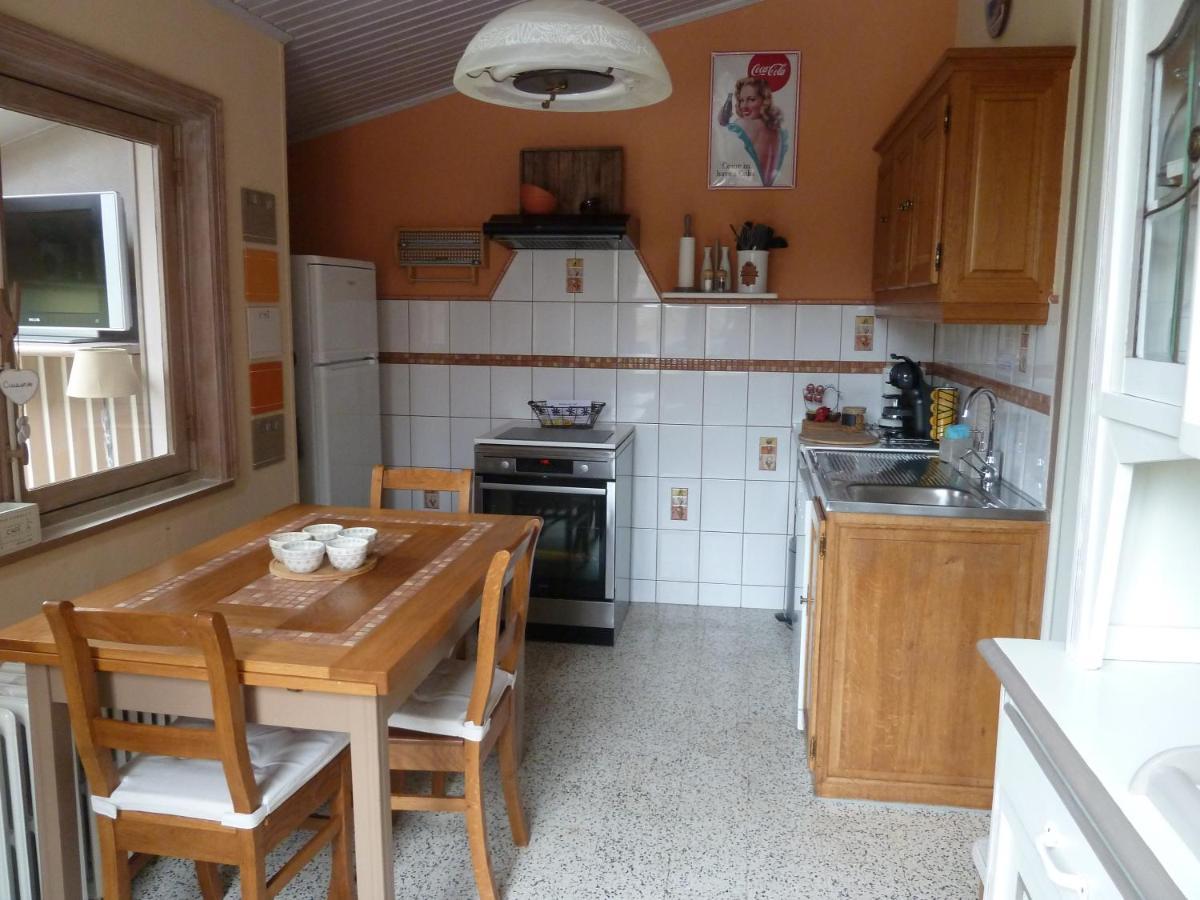 'Chez Lulu' - Gîte de charme en Ardennes avec grande terrasse fermée Nassogne Exterior foto