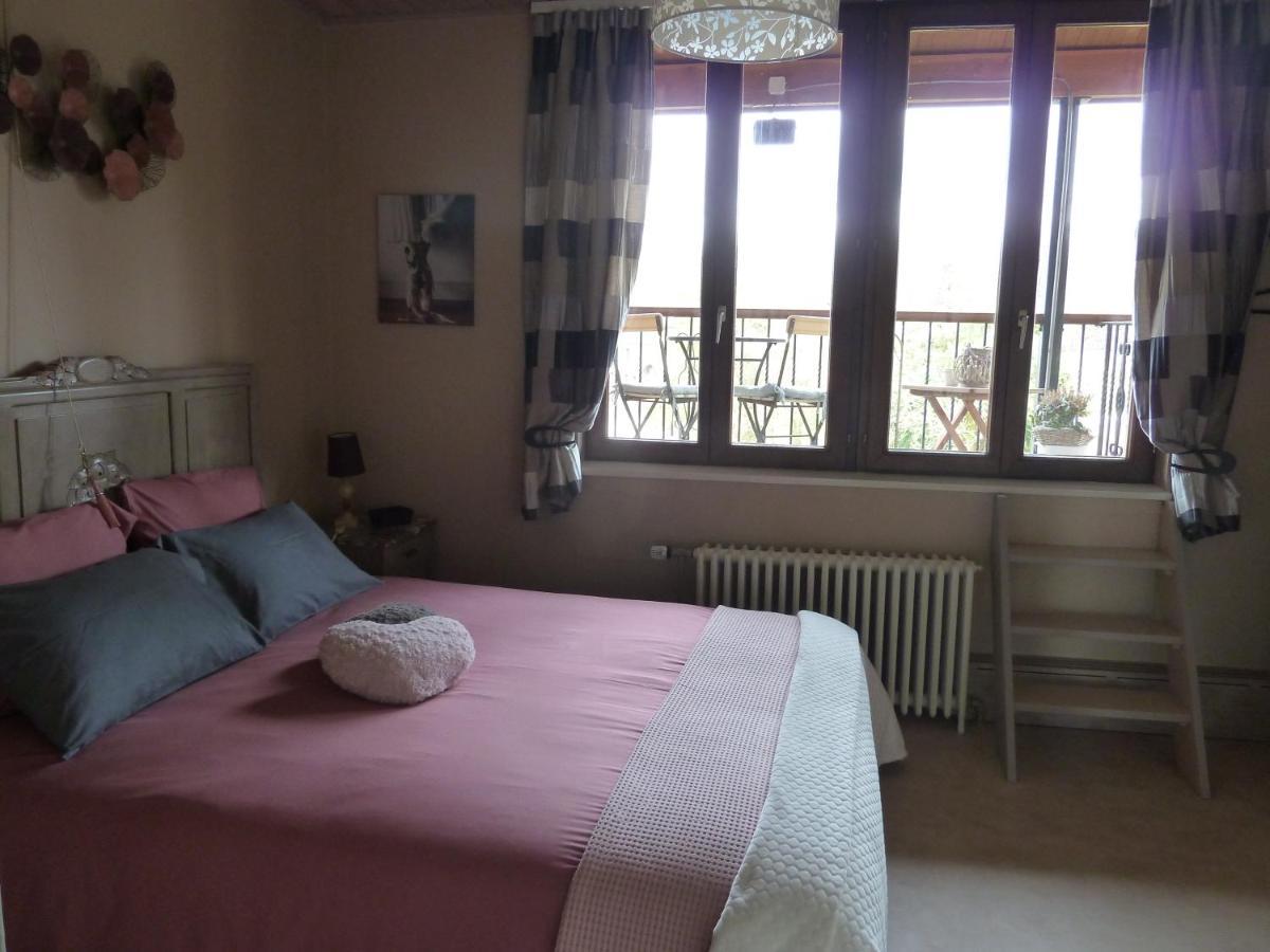 'Chez Lulu' - Gîte de charme en Ardennes avec grande terrasse fermée Nassogne Exterior foto