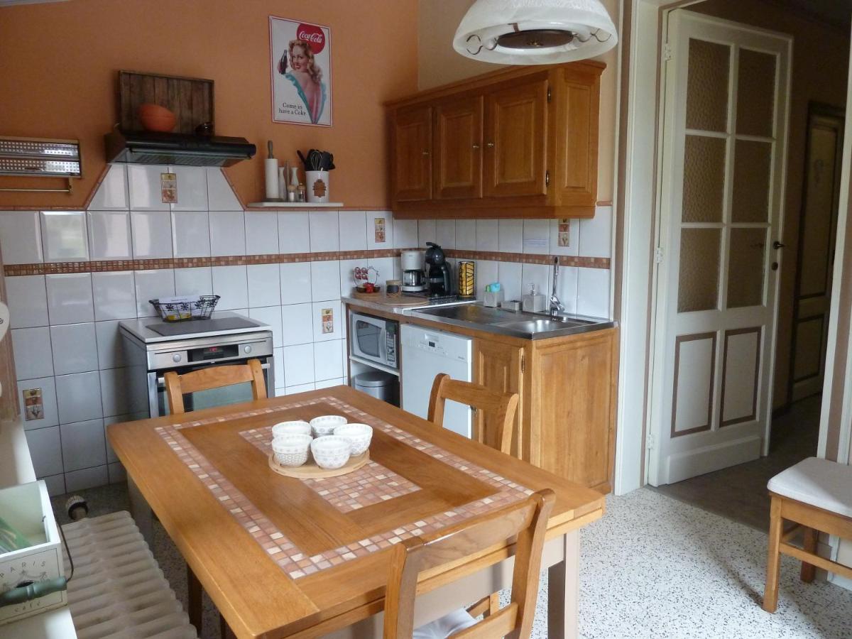 'Chez Lulu' - Gîte de charme en Ardennes avec grande terrasse fermée Nassogne Exterior foto